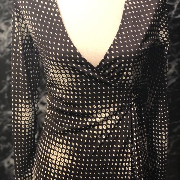 Ladies Wrap Dress - Picture 2 of 4